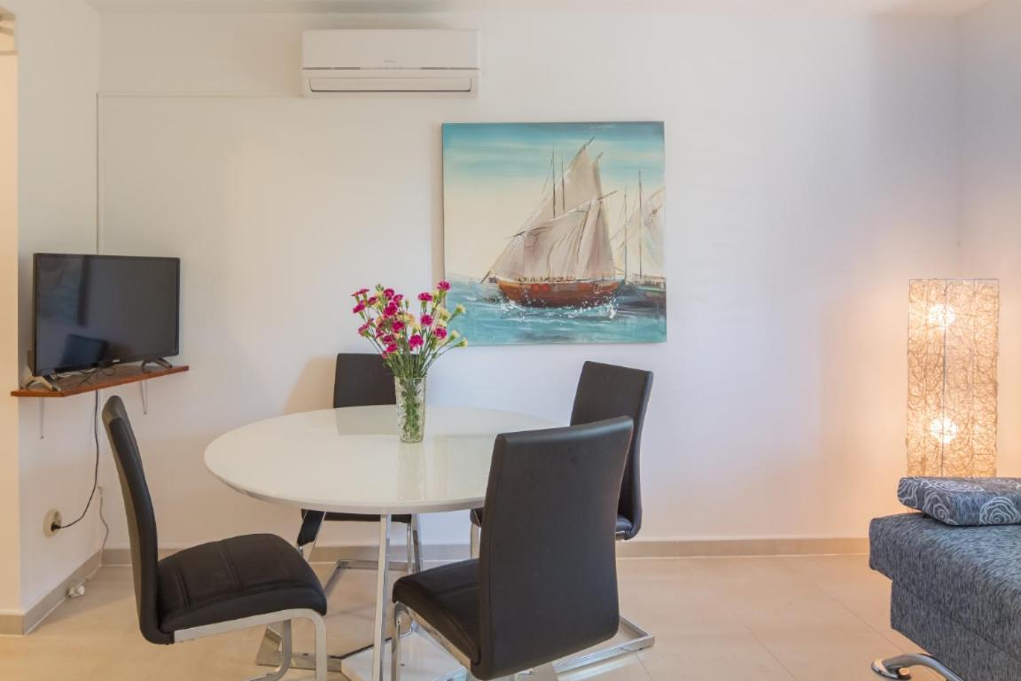 Apartment Pepica Trogir Eksteriør billede